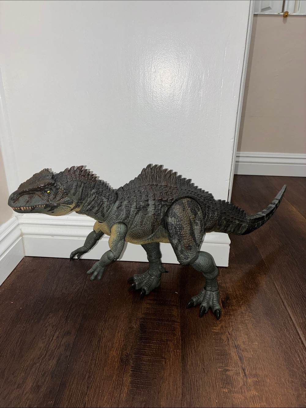 Jurassic World TYRANNOSAURUS REX HUGE TOY FIGURE